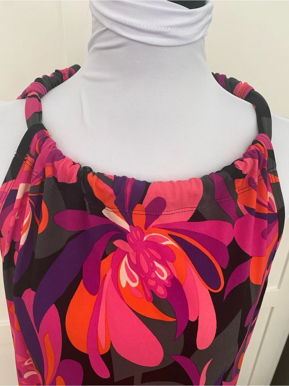 Trina Turk Juju Knit Vibrant Floral Halter Tie Dress Medium Tropical Mod Retro - Picture 2 of 10